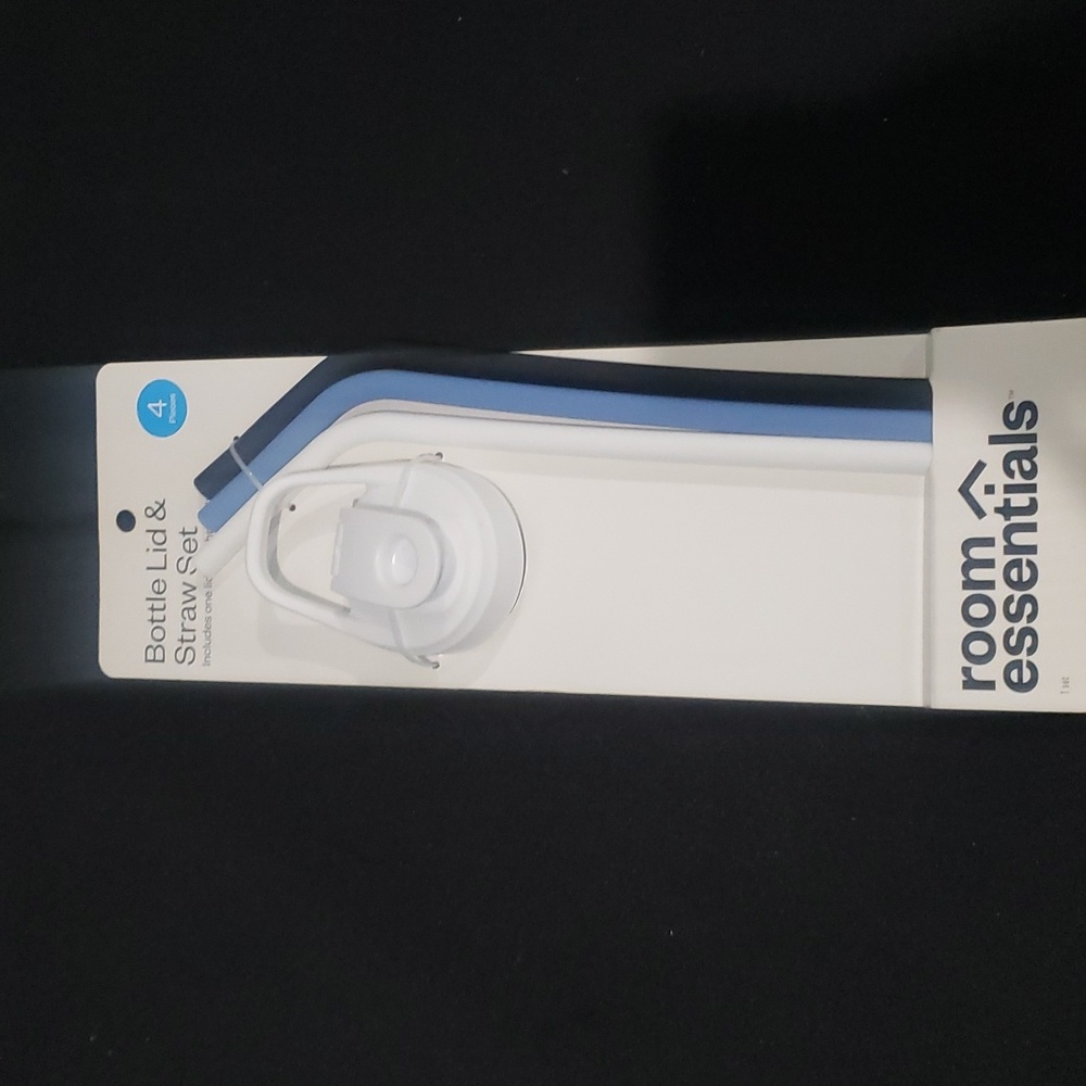 🤯3/$12 Room Essentials Bottle Lid & Straw Set NWT